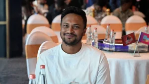 কাল হয়রানি না করার নিশ্চয়তা পেলে পরশুই দেশে যাবো: সাকিব
