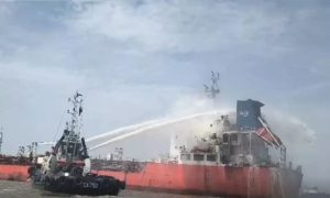 চট্টগ্রাম বন্দরে তেলবাহী জাহাজে লাগা আগুন নিয়ন্ত্রণে