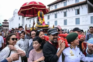 চার দশক পর চুরি হওয়া ‘দেবতা’ ফিরে পেয়ে উৎসবে মেতে উঠল নেপাল