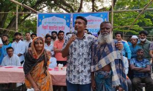 পাবনায় ২ টাকায় ঈদসামগ্রী পেল ৫৫০ পরিবার