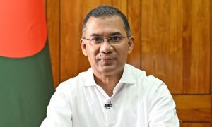 বহর থামিয়ে অ্যাম্বুলেন্সকে পথ করে দিলেন প্রধানমন্ত্রী