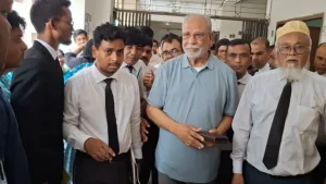 ব্যক্তিগত হাজিরা থেকে অব্যাহতি পেলেন লতিফ সিদ্দিকী, আদালতে ক্ষোভ প্রকাশ
