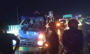 ভাঙ্গা এক্সপ্রেসওয়েতে ট্রাকের পেছনে আরেক ট্রাকের ধাক্কা, নিহত ২
