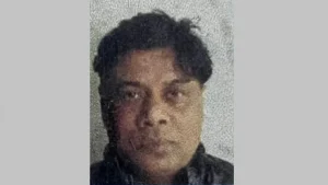 রাজধানীর নিউমার্কেটে শীর্ষ সন্ত্রাসী টিটন হত্যায় জড়িত আসামিরা শনাক্ত, যেকোনো সময় গ্রেপ্তার: ডিবি